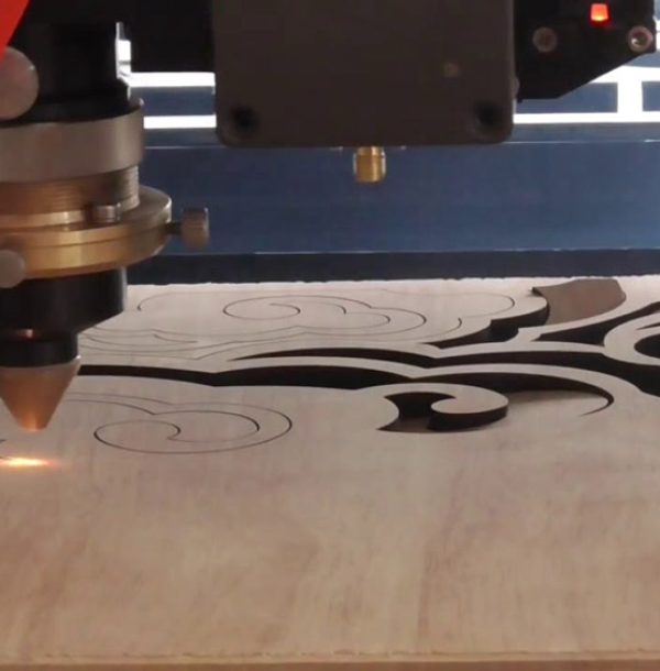 plywood-cutting-with-laser